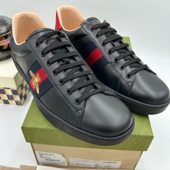 Men's Gucci ace bee embroidered sneakers size 12.5 made in Italy - Picture 1 of 12